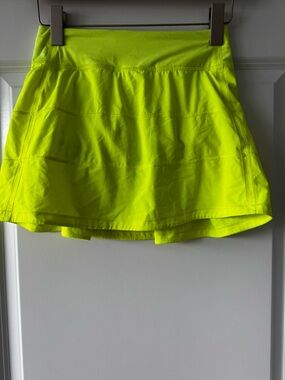 lululemon Pace Rival Skirt - Highlight Yellow - sz. 2